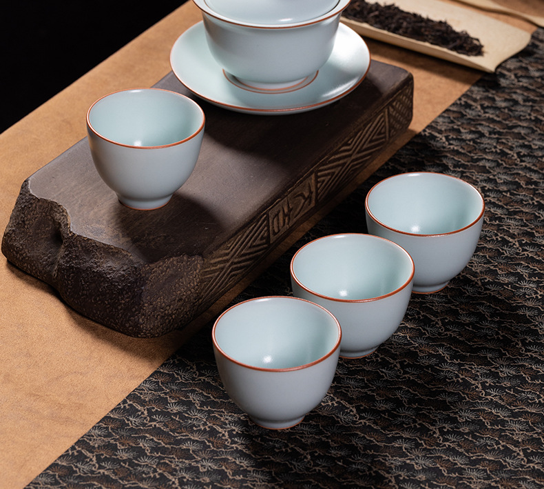 龙泉青瓷一碗四杯功夫茶具套装陶瓷盖碗泡茶杯手工家用便携礼盒装