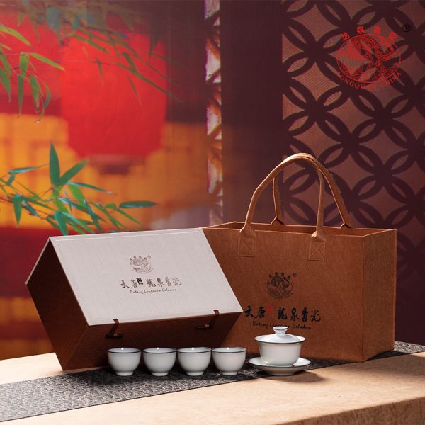 龙泉青瓷功夫茶具手工三才盖碗一碗四杯便携整套陶瓷高档冲泡茶器