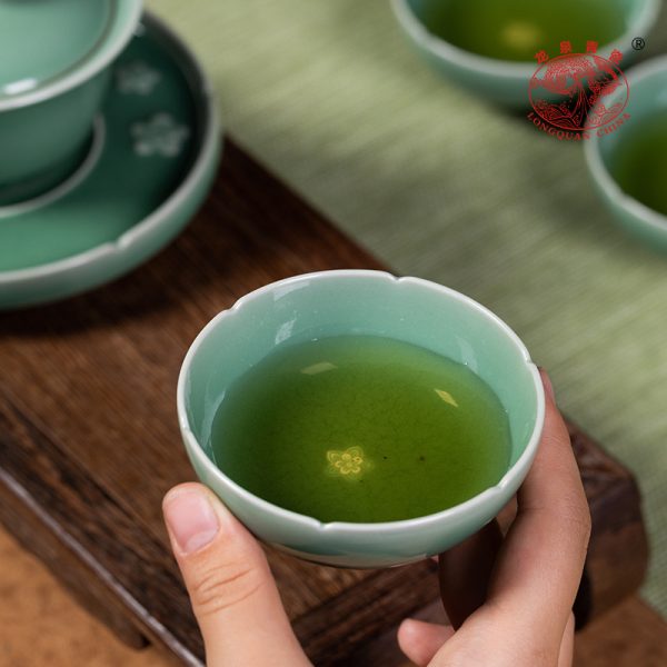 龙泉青瓷功夫茶具套装盖碗茶杯陶瓷手工高档家用喝茶泡茶器礼盒装