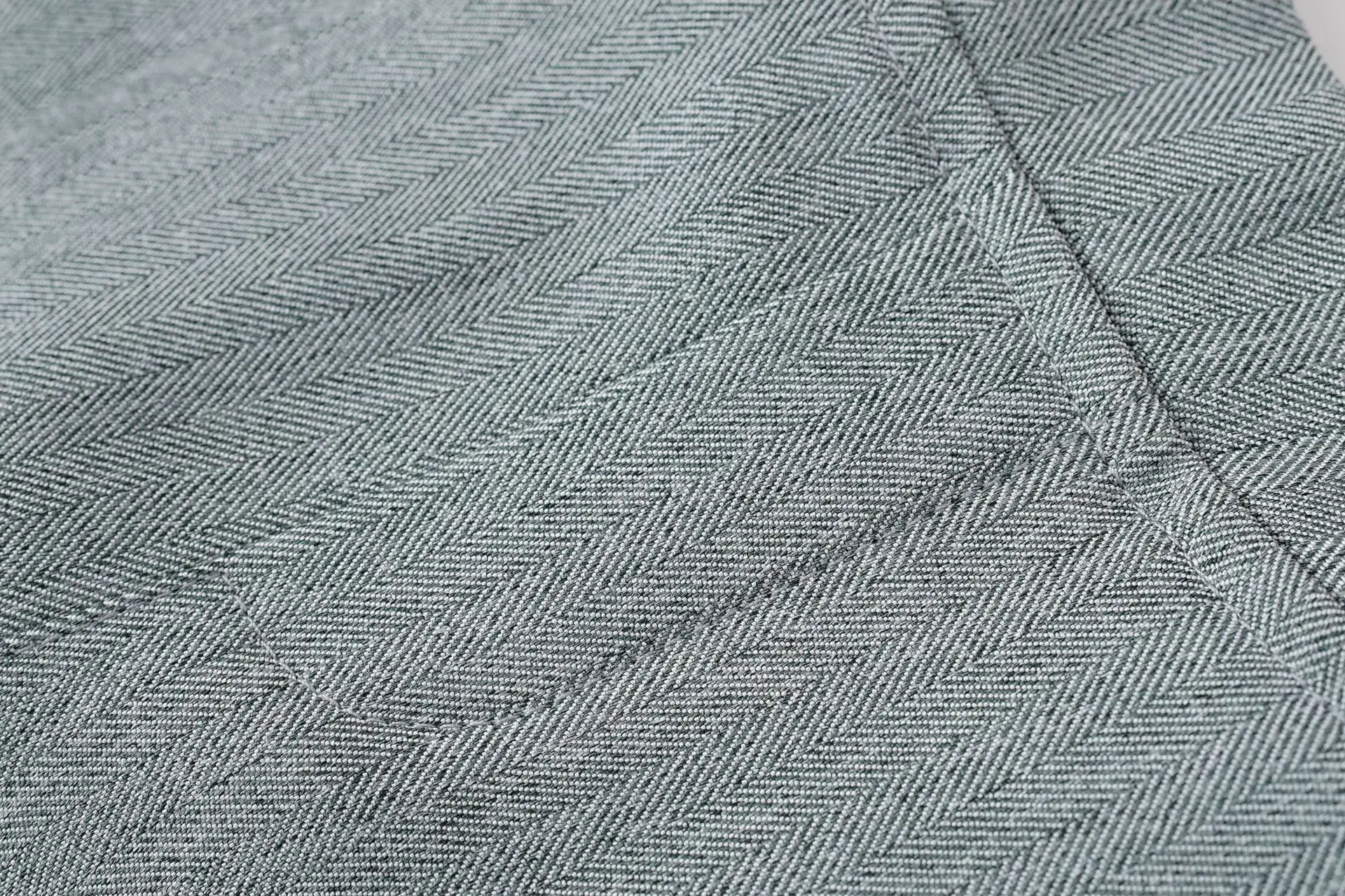 婴儿绅士礼服装哈衣夏季男童生日宴会背带裤套装小童带帽周岁爬服