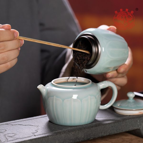 龙泉青瓷功夫茶具套装便携式组合办公室家用旅行泡茶壶茶杯茶叶罐