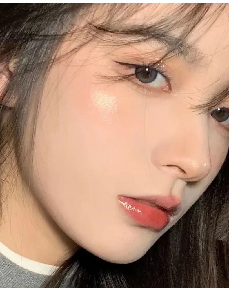 CVZ高光修容盘 高光粉饼土豆泥钻石高光粉渐变高光裸妆提亮细闪女