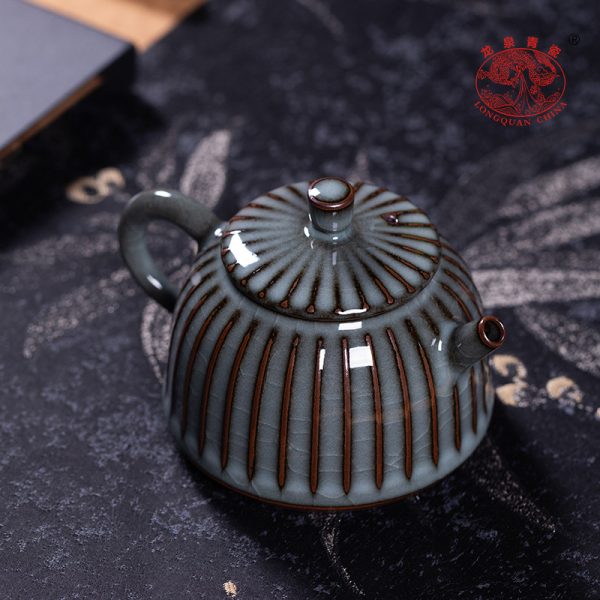 龙泉青瓷铁胎仿古手工过滤泡茶壶陶瓷高级感礼盒家用功夫茶具单壶