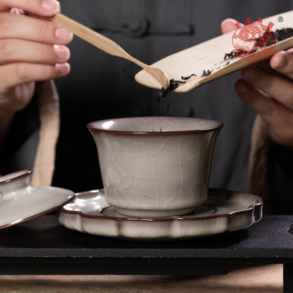 龙泉青瓷 功夫茶具三才盖碗茶杯套装 陶瓷复古一碗四杯泡茶礼盒装