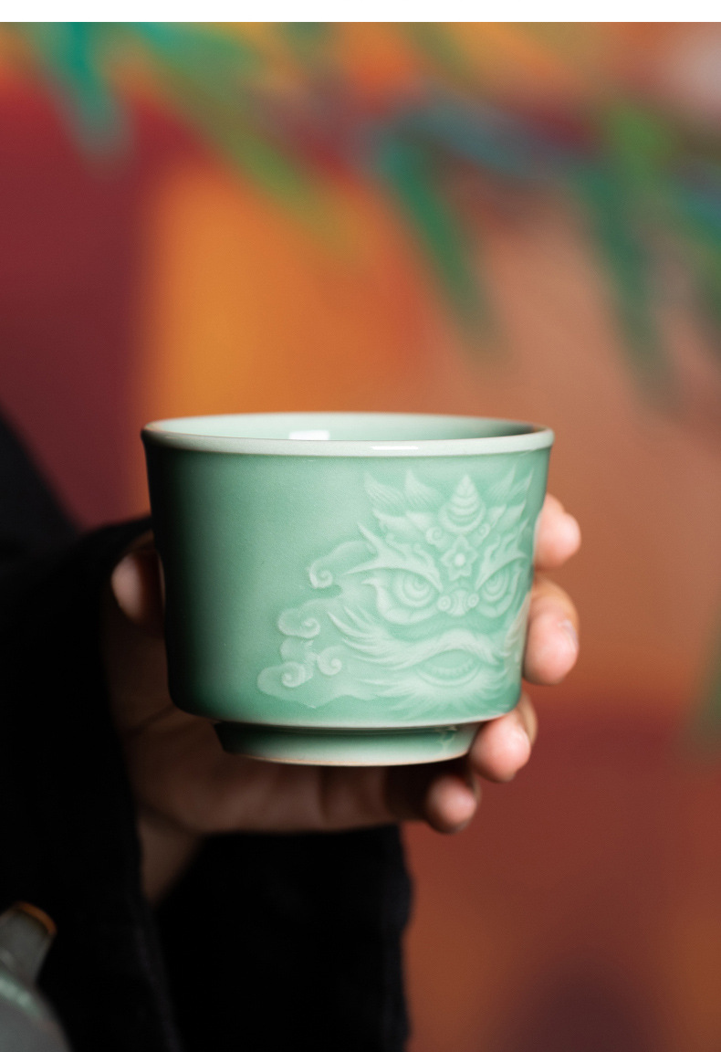 龙泉青瓷 创意主人杯单杯醒狮手工杯 陶瓷功夫茶杯单个杯品茗杯盏