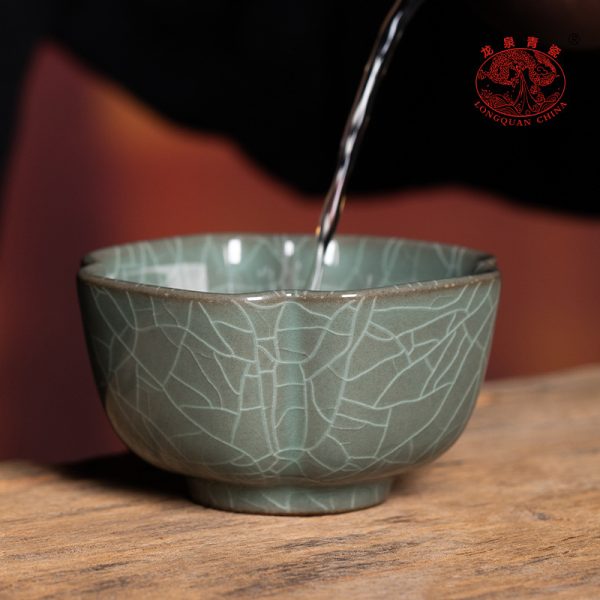 龙泉青瓷 压手主人杯单个杯功夫茶具 陶瓷家用哥窑四方抽角品茗杯