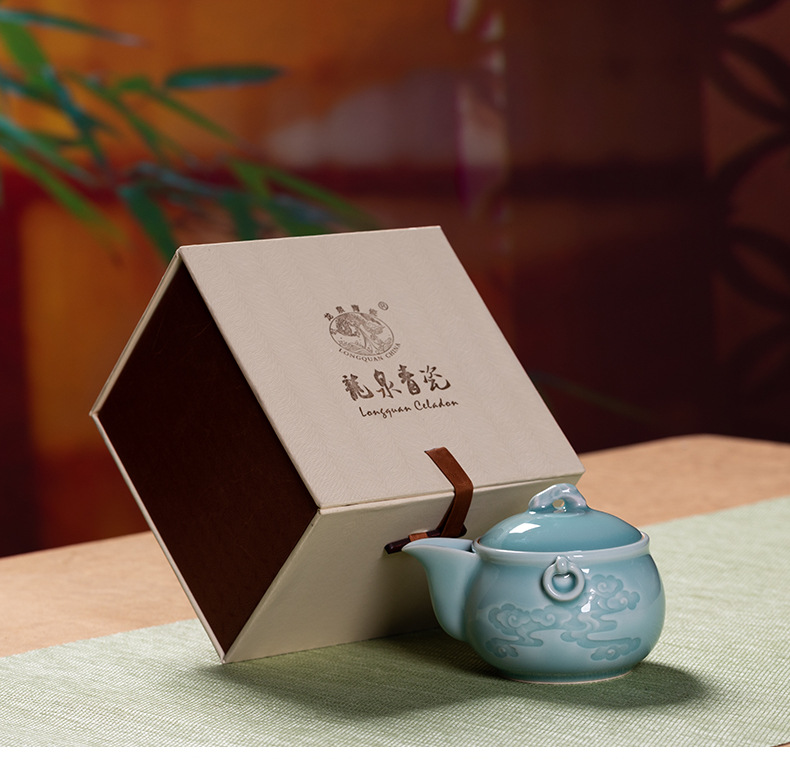 龙泉青瓷手抓壶家用功夫茶具套装陶瓷办公便携品茗杯泡茶壶礼盒装