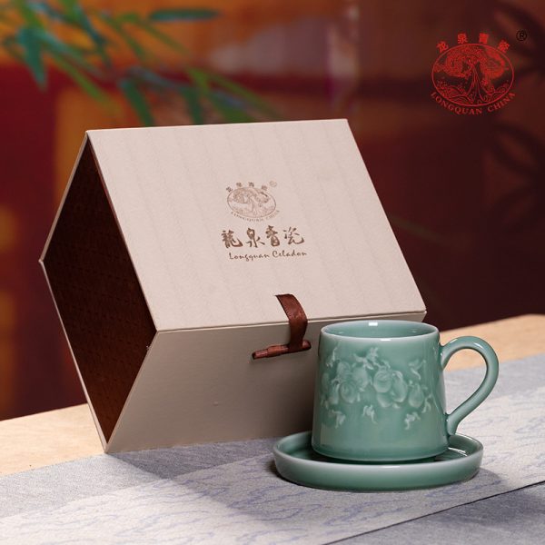龙泉青瓷马克杯陶瓷喝水杯子杯碟套装创意家用办公室早餐咖啡杯