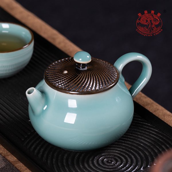 龙泉青瓷 创意手工跳刀茶壶单壶 陶瓷名家手作功夫茶具过滤泡茶壶