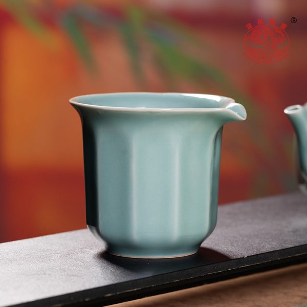 龙泉青瓷公道茶杯功夫茶具配件陶瓷茶海中式家用单个分茶器公杯